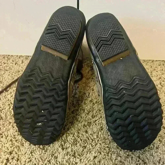 Sorel Lace Up Waterproof Boots - Picture 4 of 9